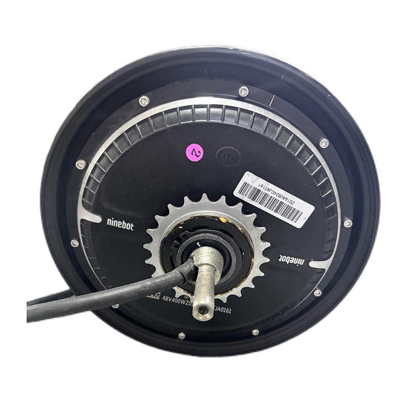 محور المحرك